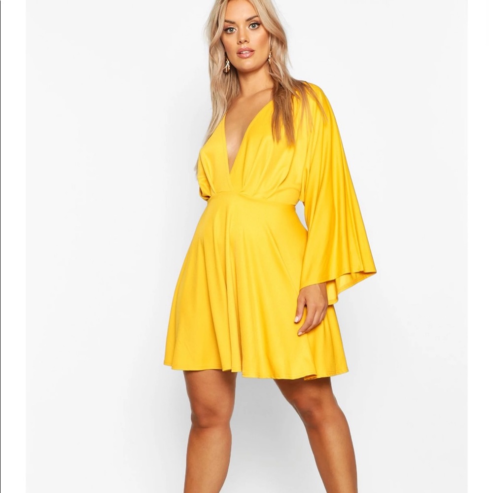 NWT Plus sz 22W BooHoo Plunge Kimono Sleeve Skater Dress in Yellow